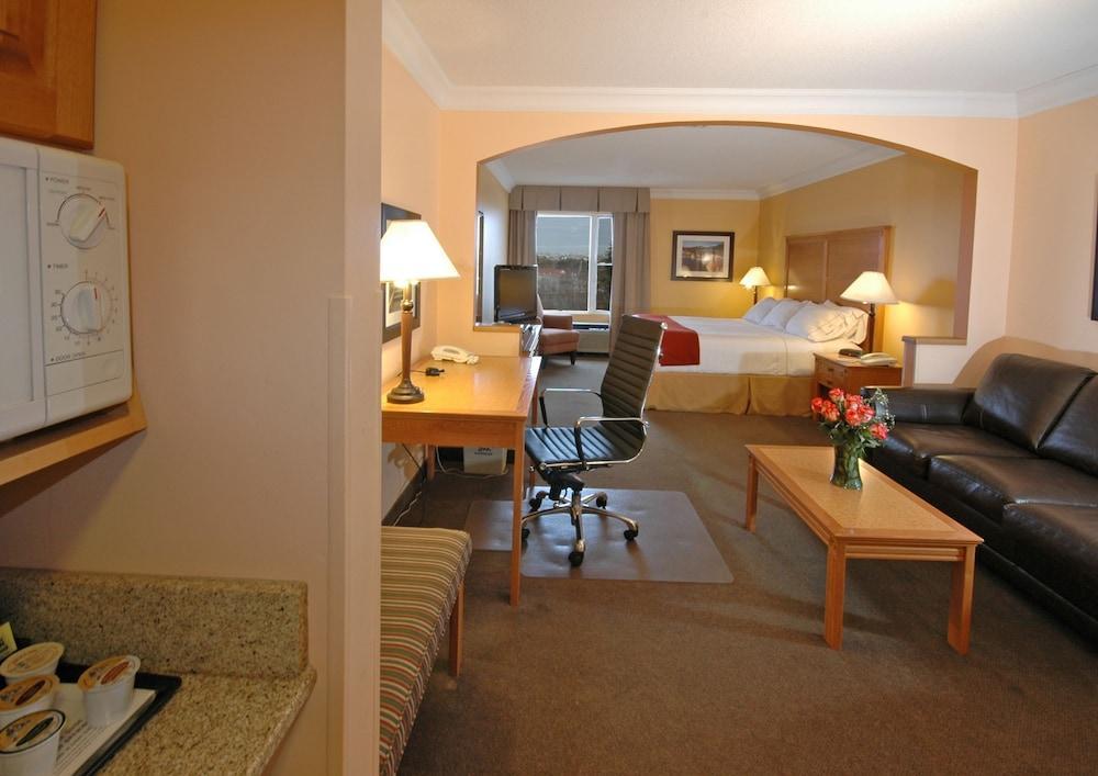 Holiday Inn Express Hotel & Suites Charlottetown By Ihg Exterior foto